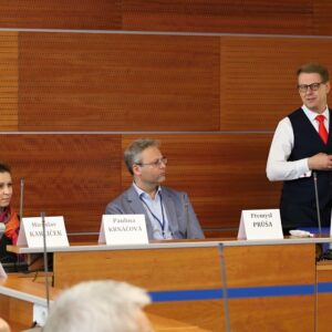 Plenary panelists 02